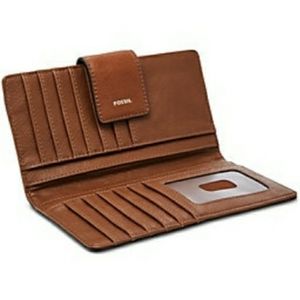 Fossil Logan Tab Clutch